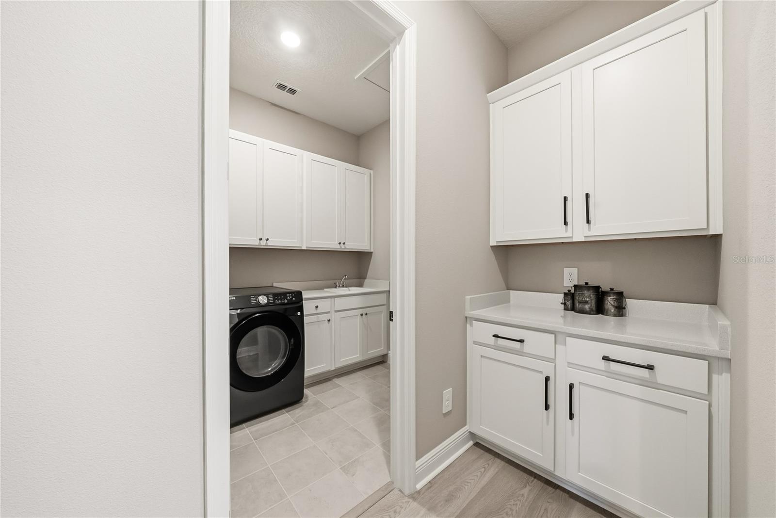 Image 21 of 41 For 5290 Citrus Leaf Boulevard