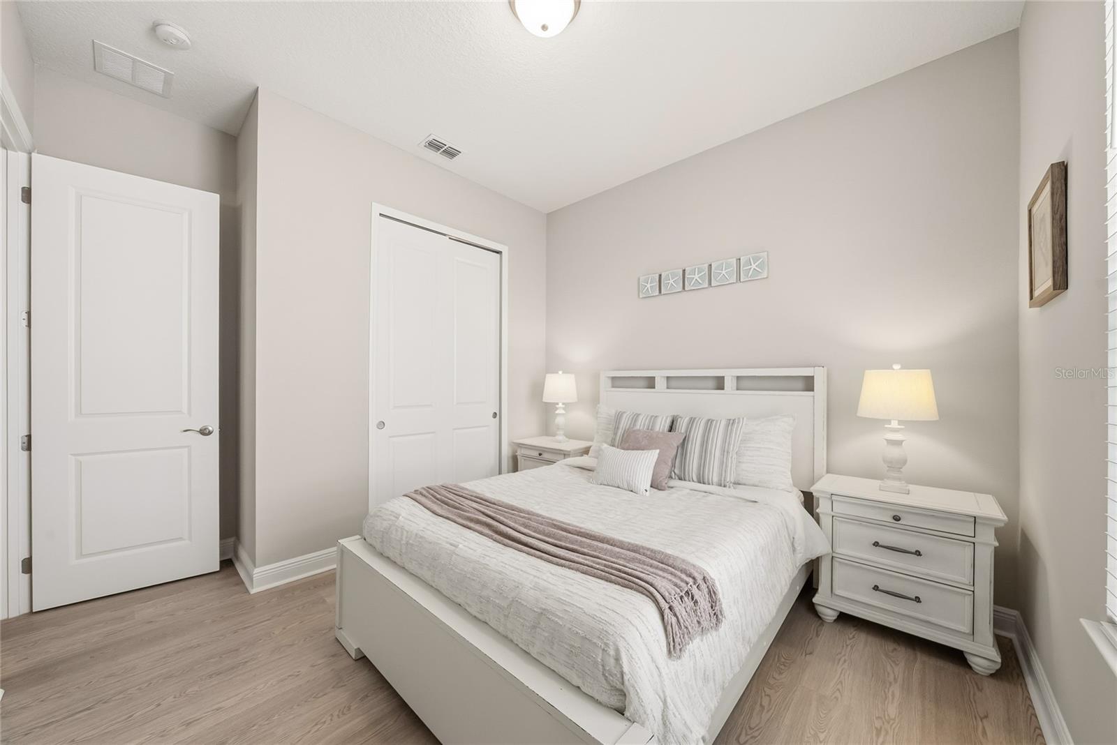 Image 33 of 41 For 5290 Citrus Leaf Boulevard