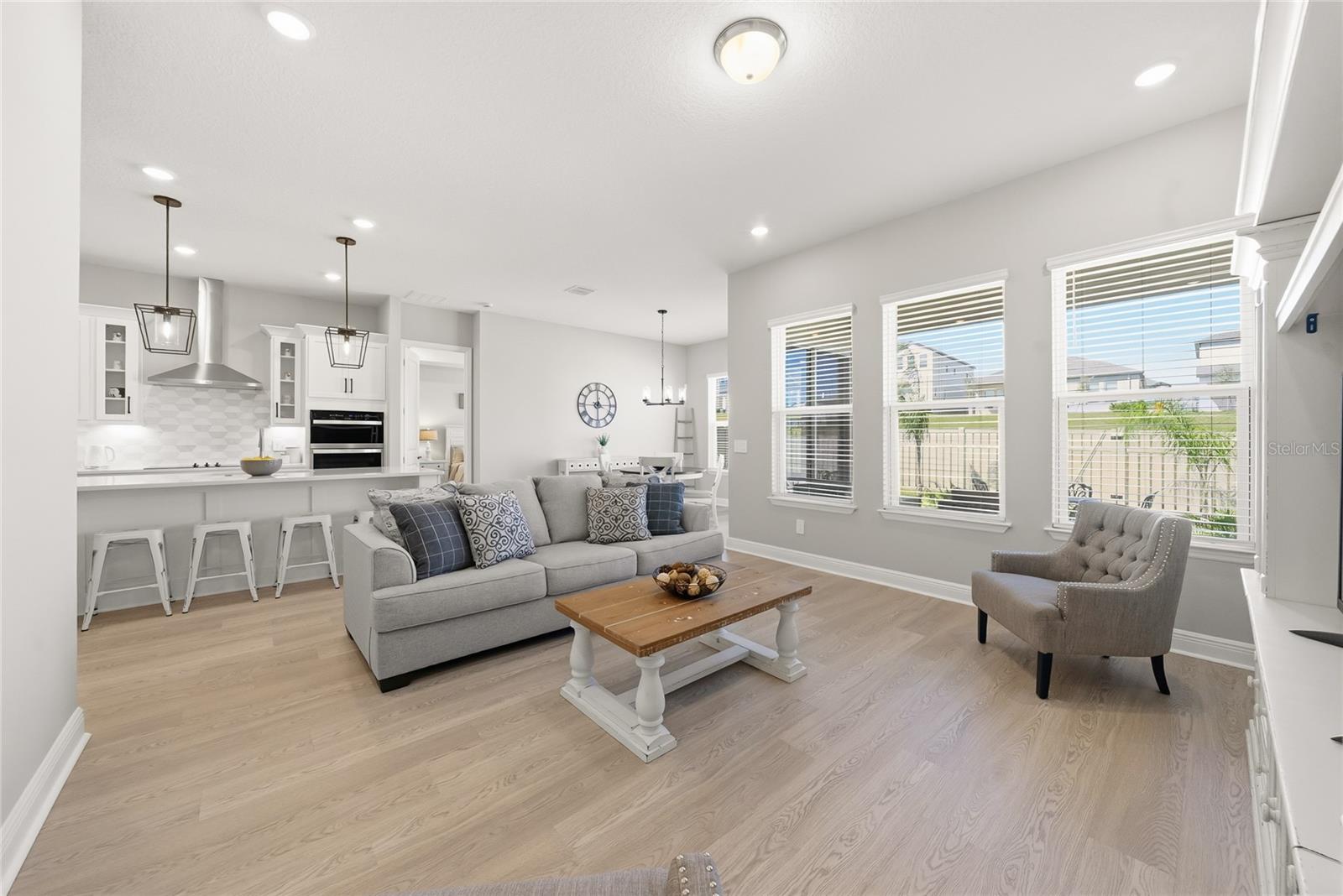 Image 5 of 41 For 5290 Citrus Leaf Boulevard