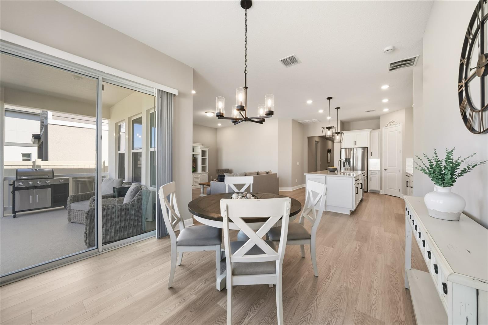 Image 7 of 41 For 5290 Citrus Leaf Boulevard