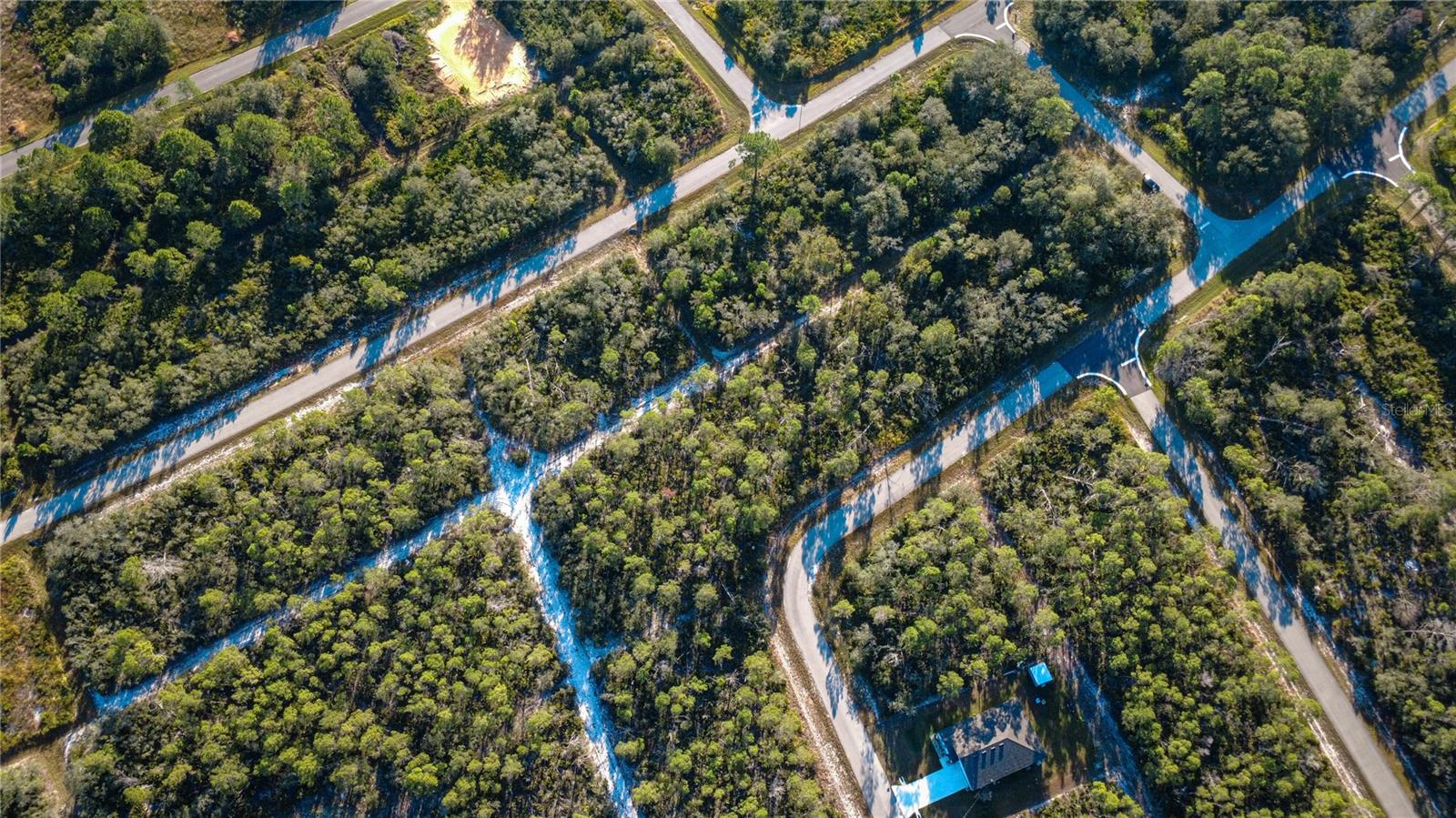 Image 10 of 11 For 7530 Yumuri Street