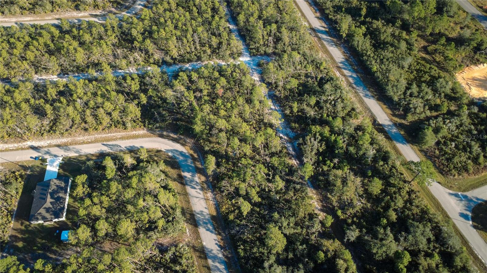 Image 5 of 11 For 7530 Yumuri Street