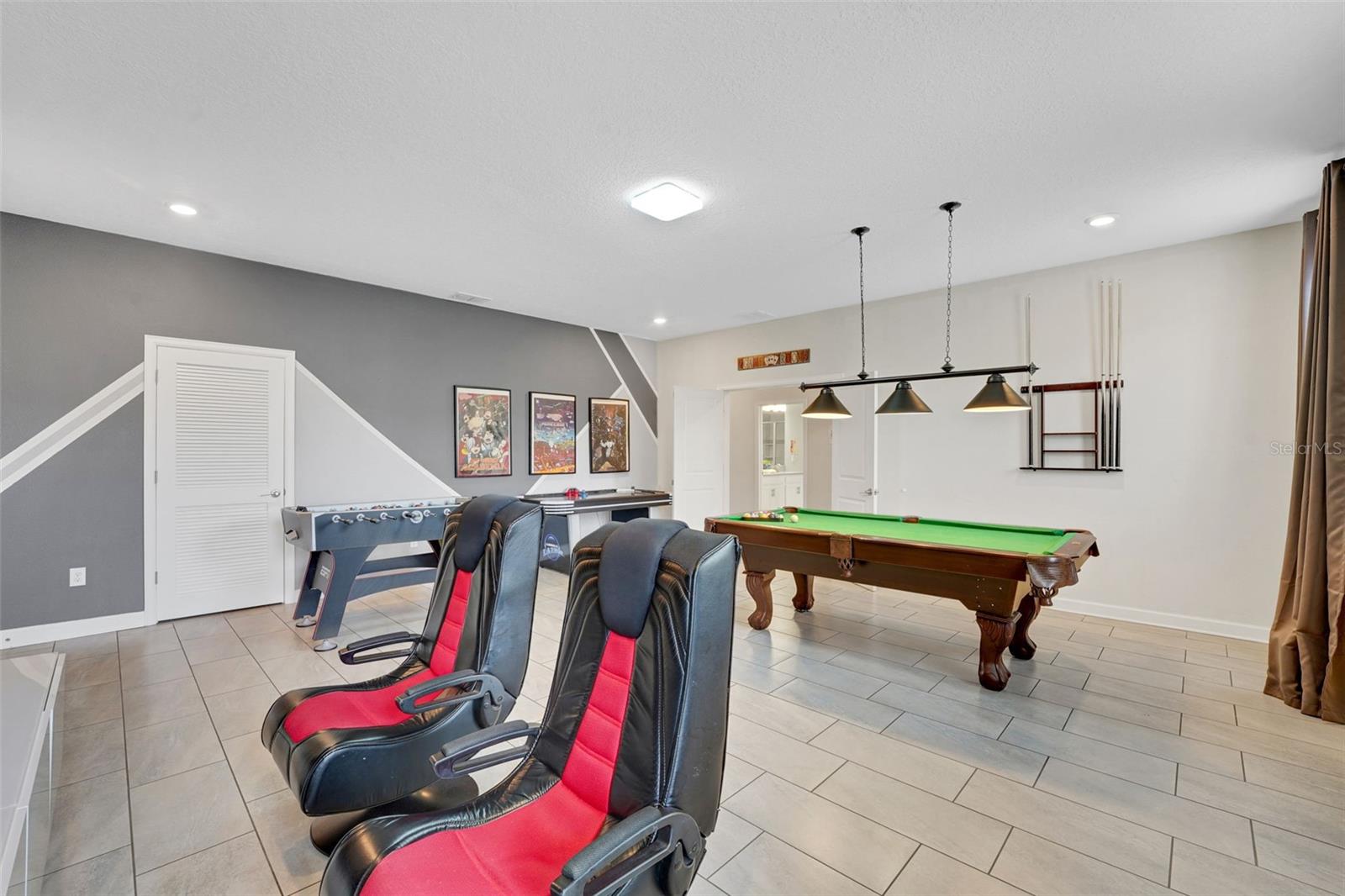 Image 15 of 82 For 2901 Fable Street