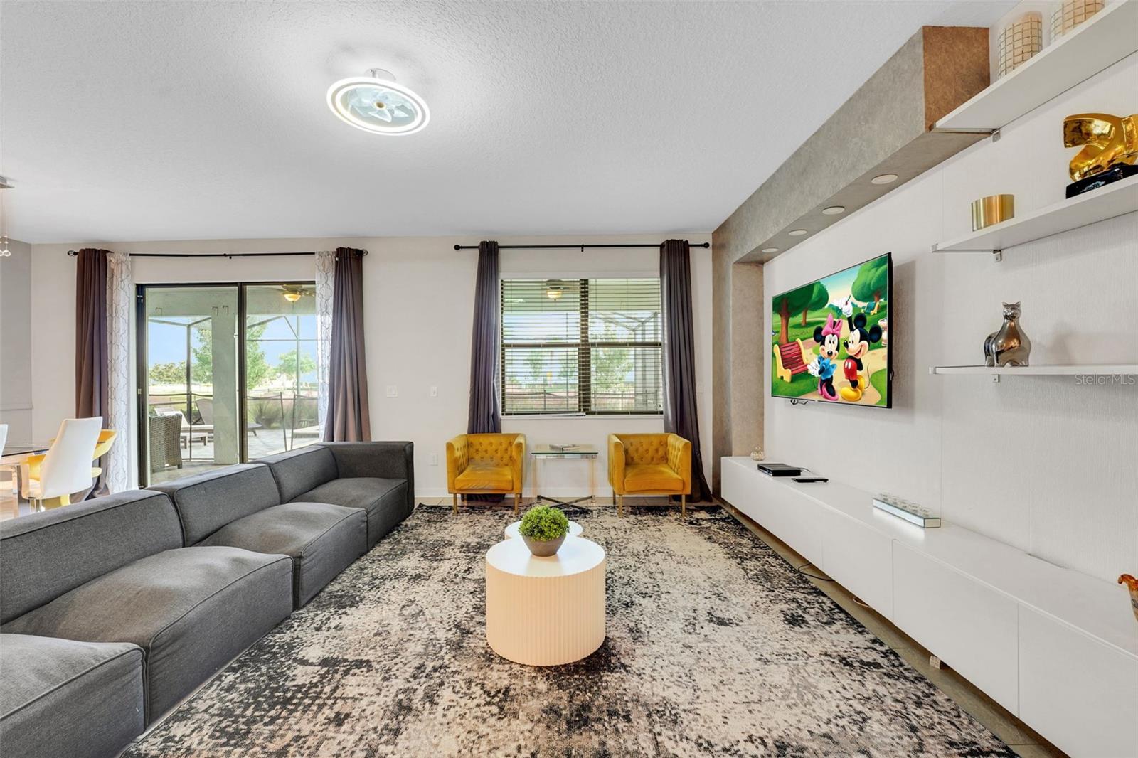 Image 3 of 82 For 2901 Fable Street