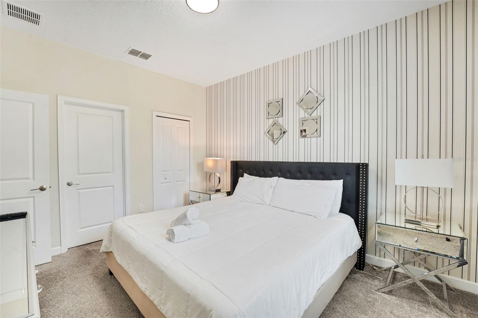 Image 32 of 82 For 2901 Fable Street