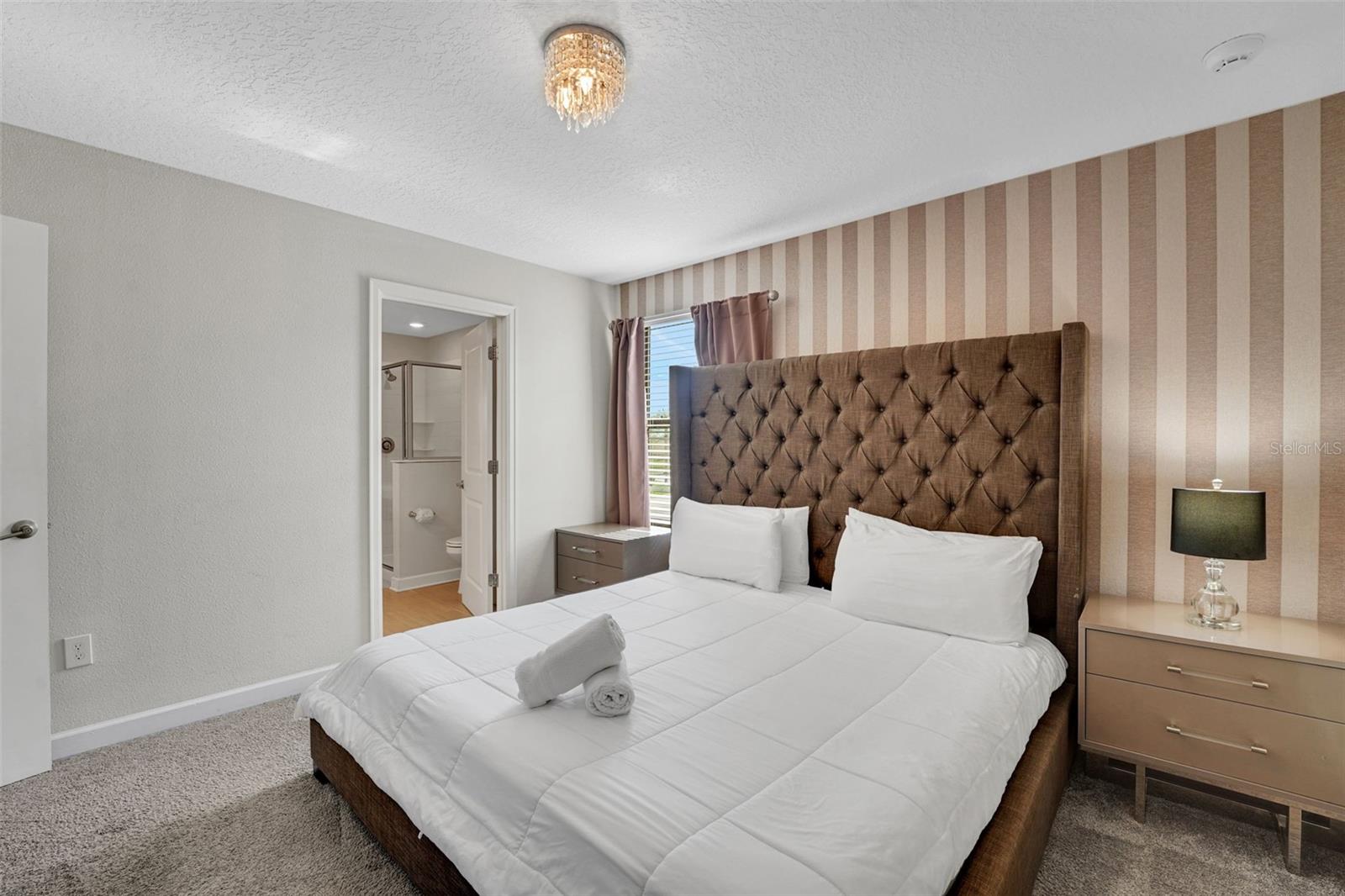 Image 37 of 82 For 2901 Fable Street