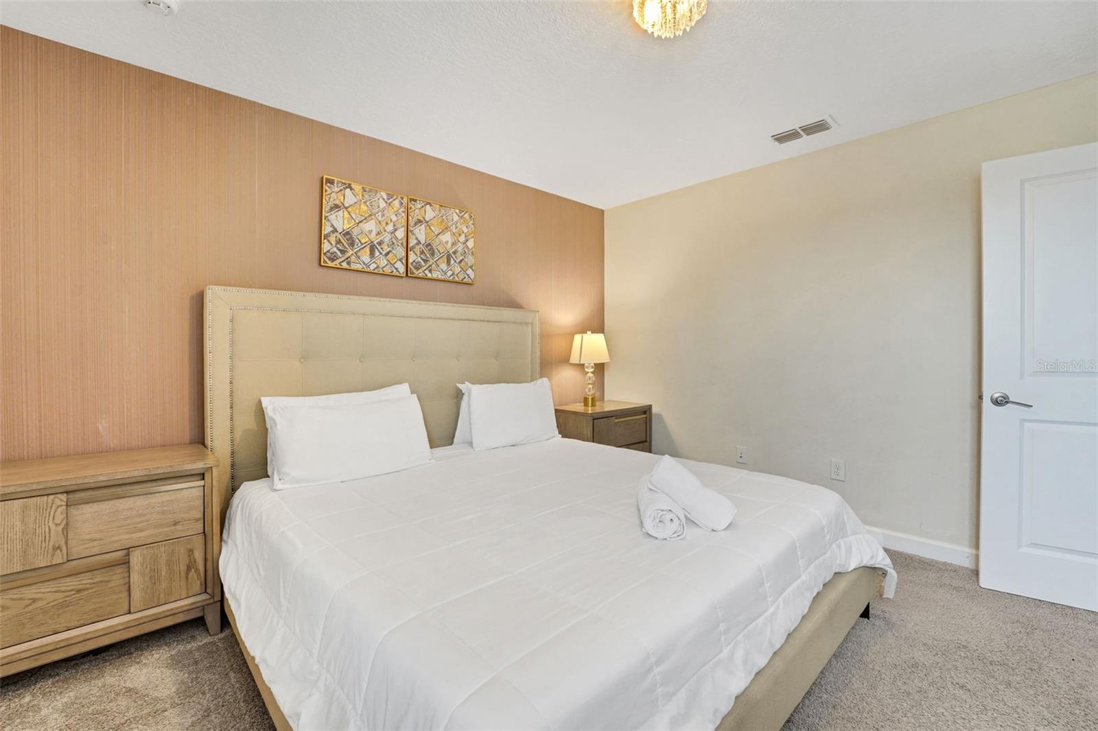 Image 51 of 82 For 2901 Fable Street