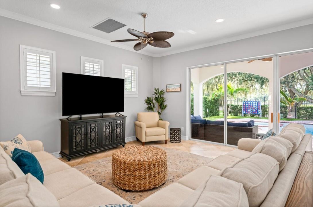 Image 12 of 76 For 1227 Radiant Street