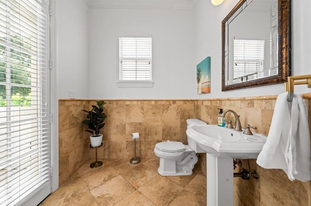 Image 15 of 76 For 1227 Radiant Street