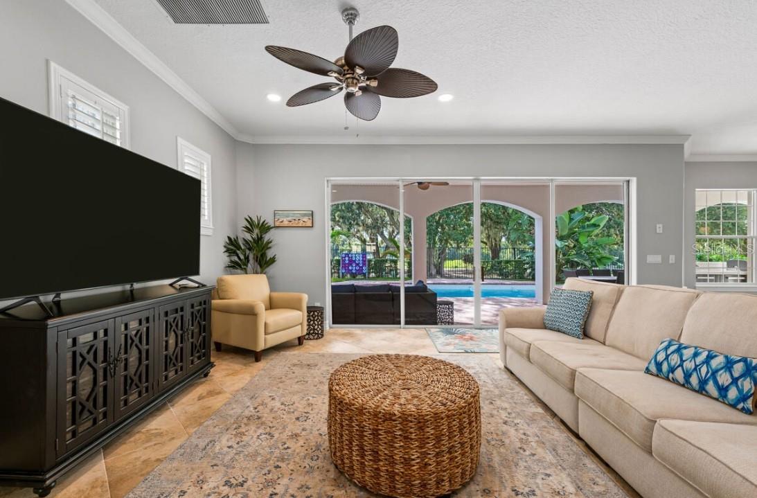 Image 21 of 76 For 1227 Radiant Street