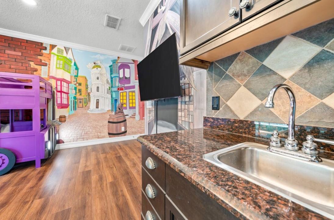 Image 48 of 76 For 1227 Radiant Street