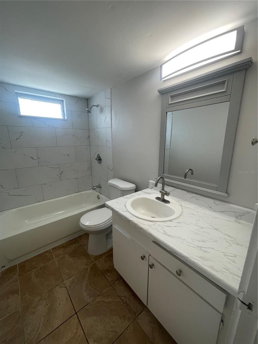 Image 7 of 9 For 1007 Florida Avenue 103