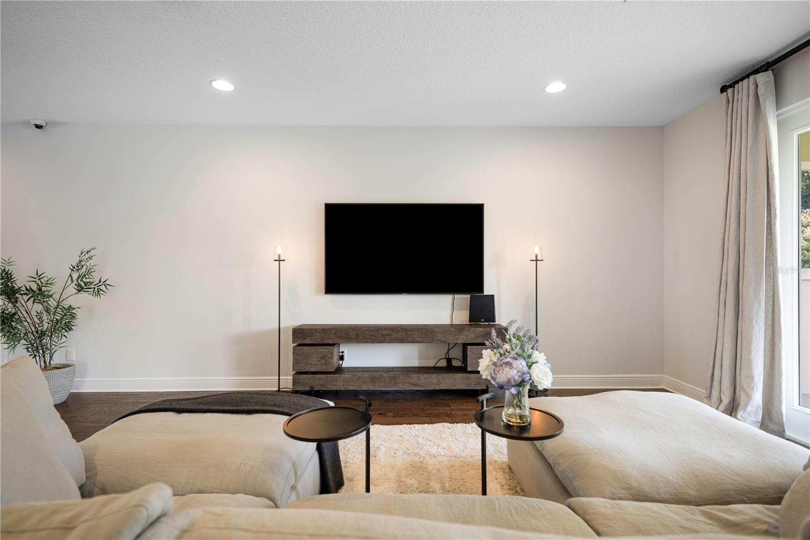 Image 41 of 75 For 10732 Mobberley Circle