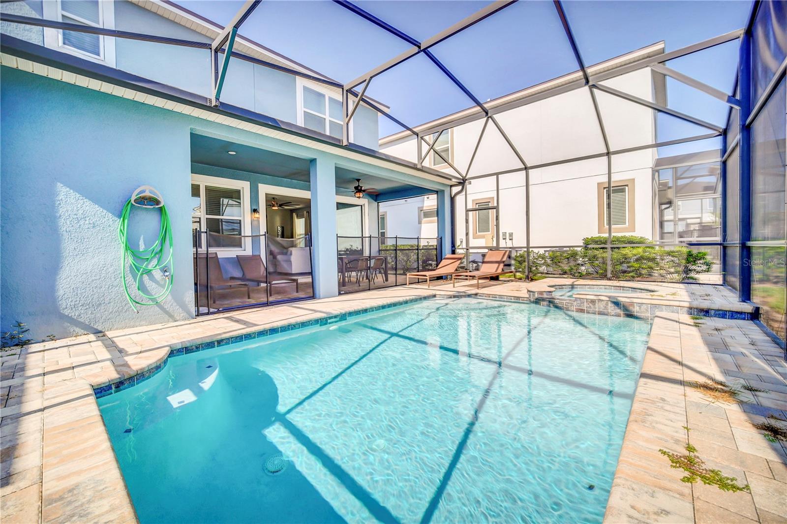 Image 32 of 37 For 9037 Flamingo Key Way