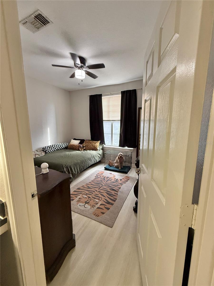 Image 15 of 42 For 860 Orange Avenue 217