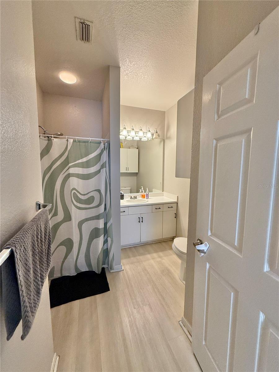 Image 20 of 42 For 860 Orange Avenue 217