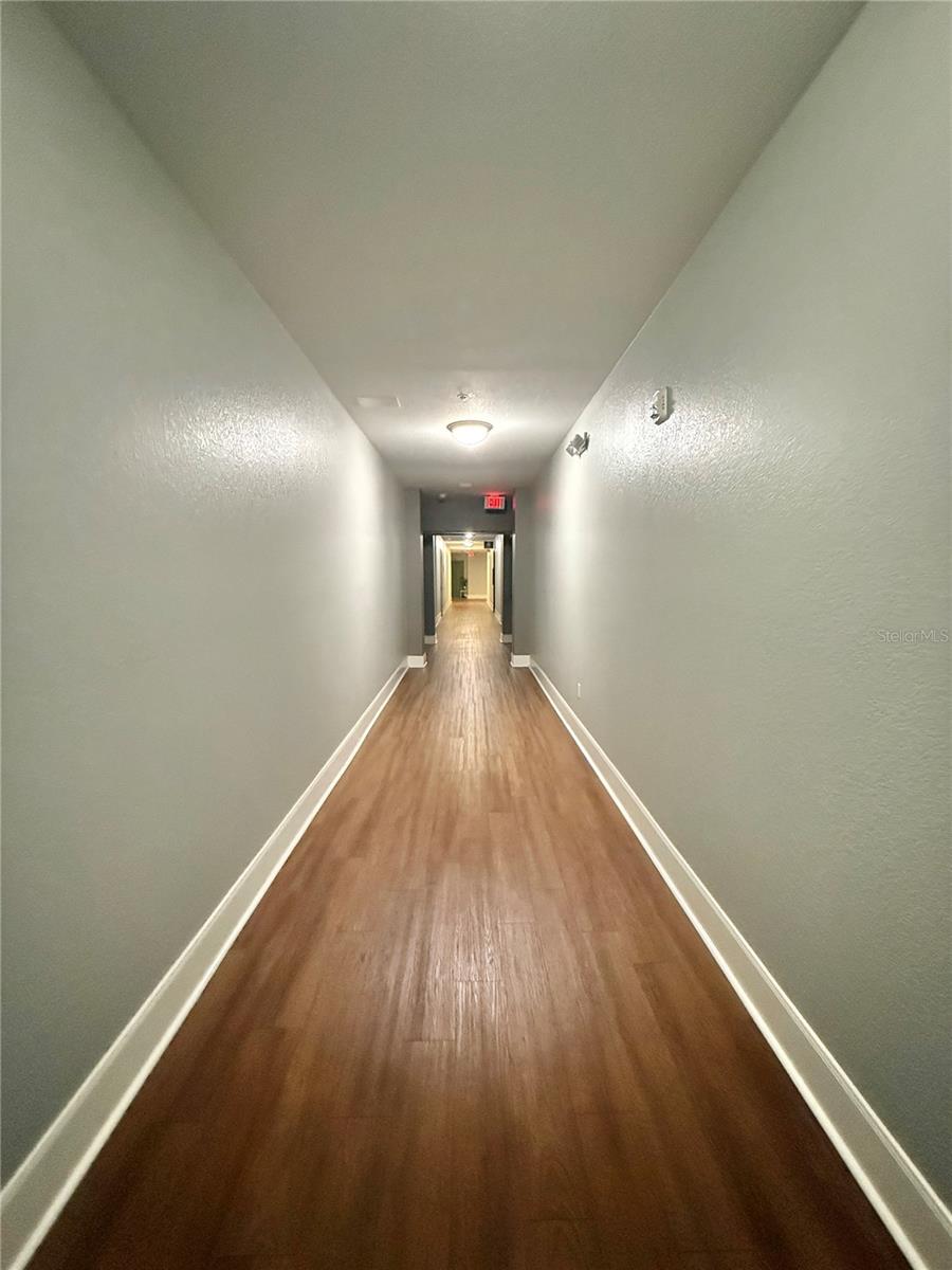 Image 27 of 42 For 860 Orange Avenue 217