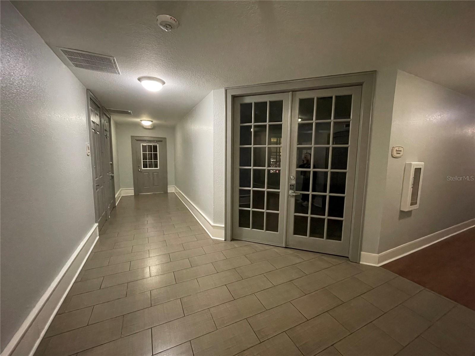 Image 28 of 42 For 860 Orange Avenue 217