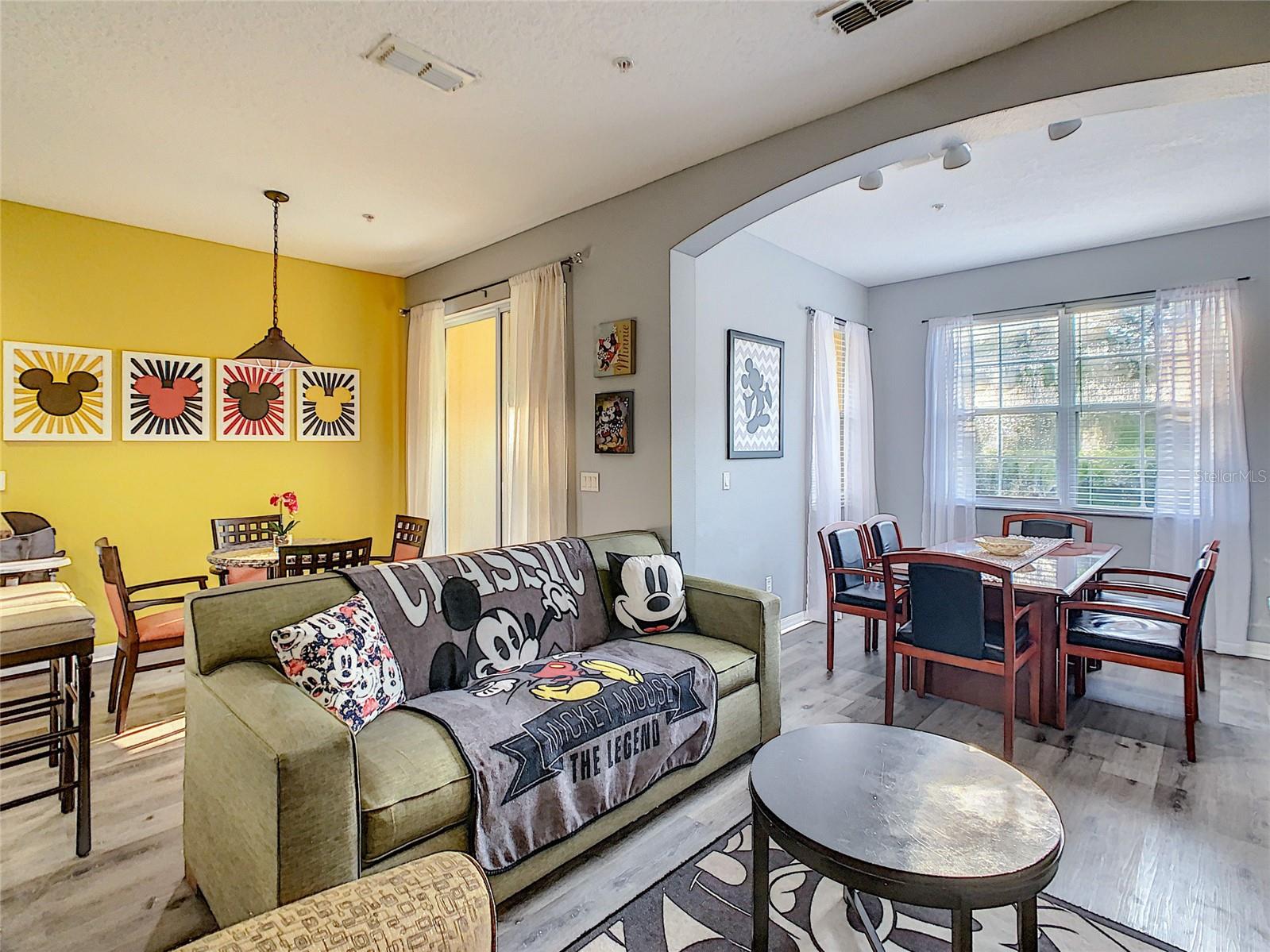 Image 10 of 100 For 891 Assembly Court