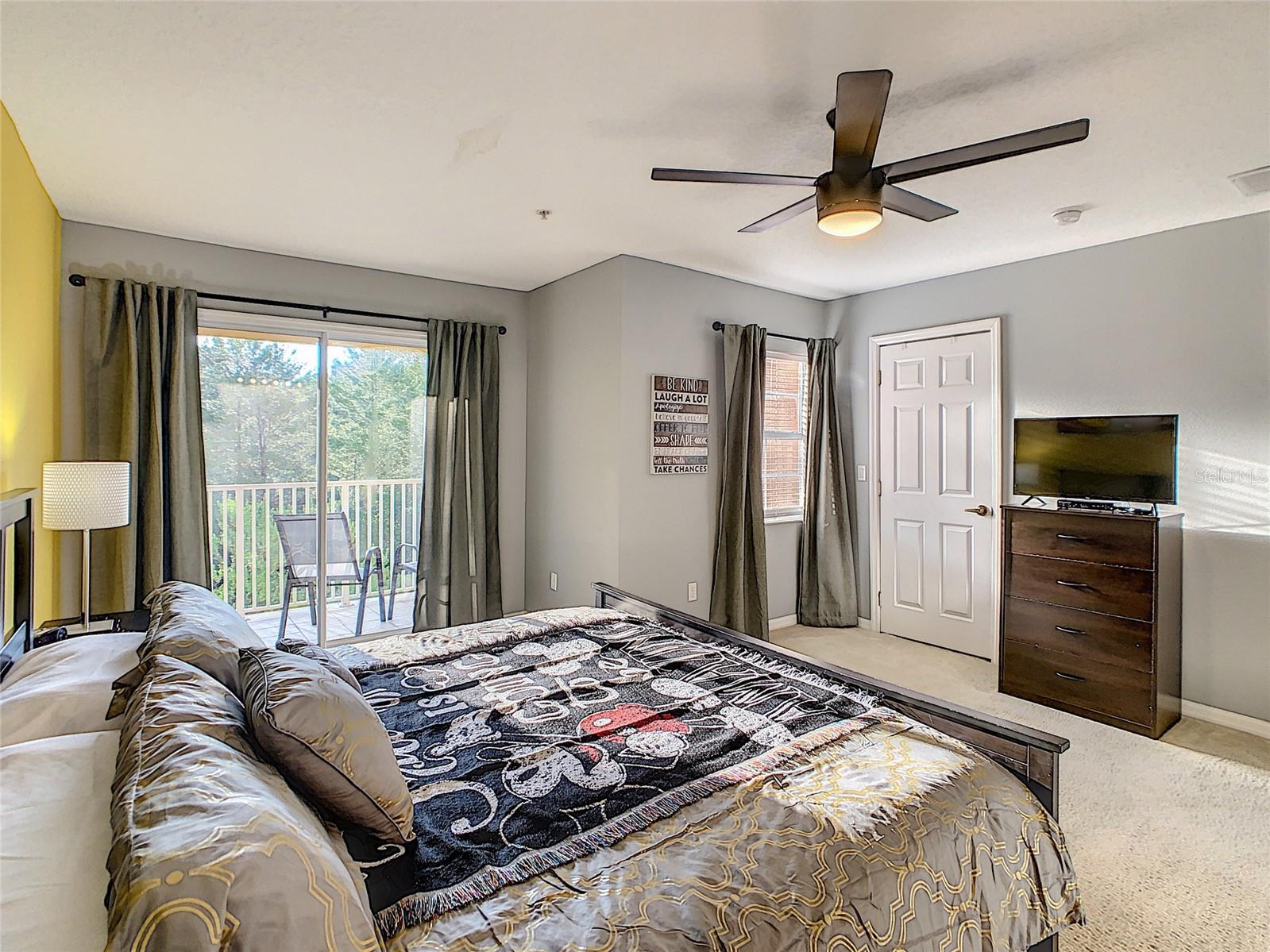 Image 32 of 100 For 891 Assembly Court