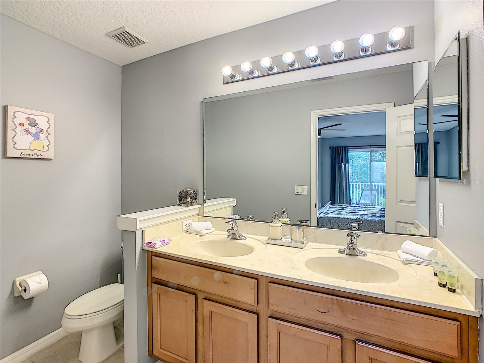 Image 33 of 100 For 891 Assembly Court