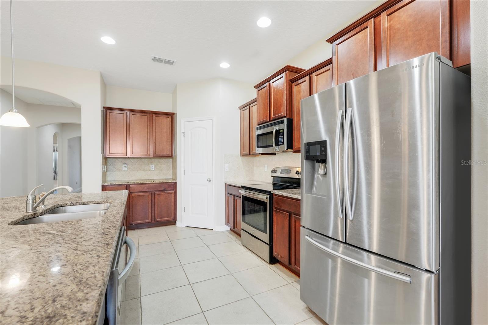 Image 15 of 36 For 13506 Silver Strand Falls Drive