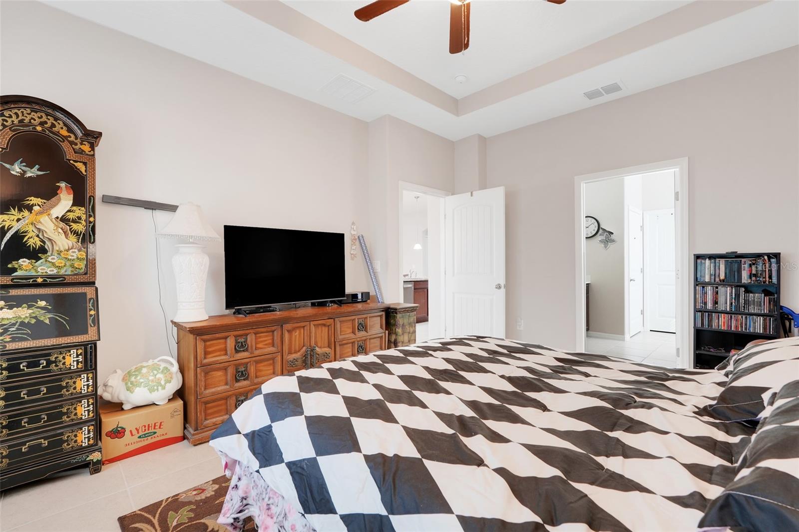 Image 17 of 36 For 13506 Silver Strand Falls Drive