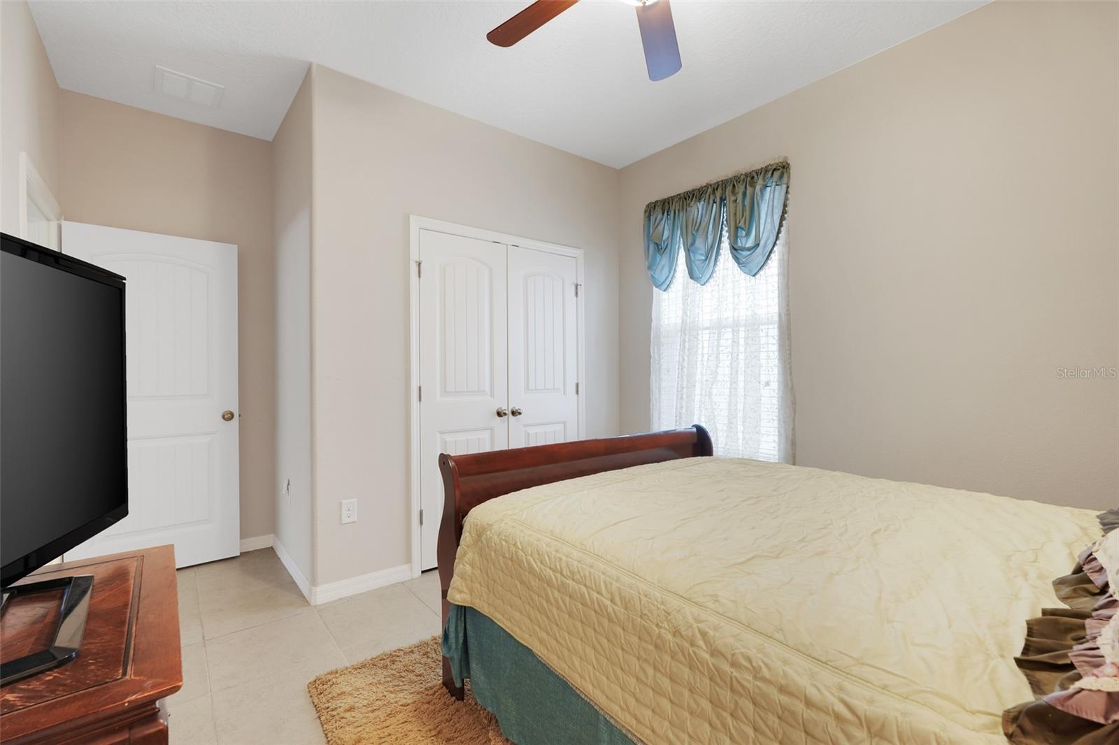 Image 21 of 36 For 13506 Silver Strand Falls Drive