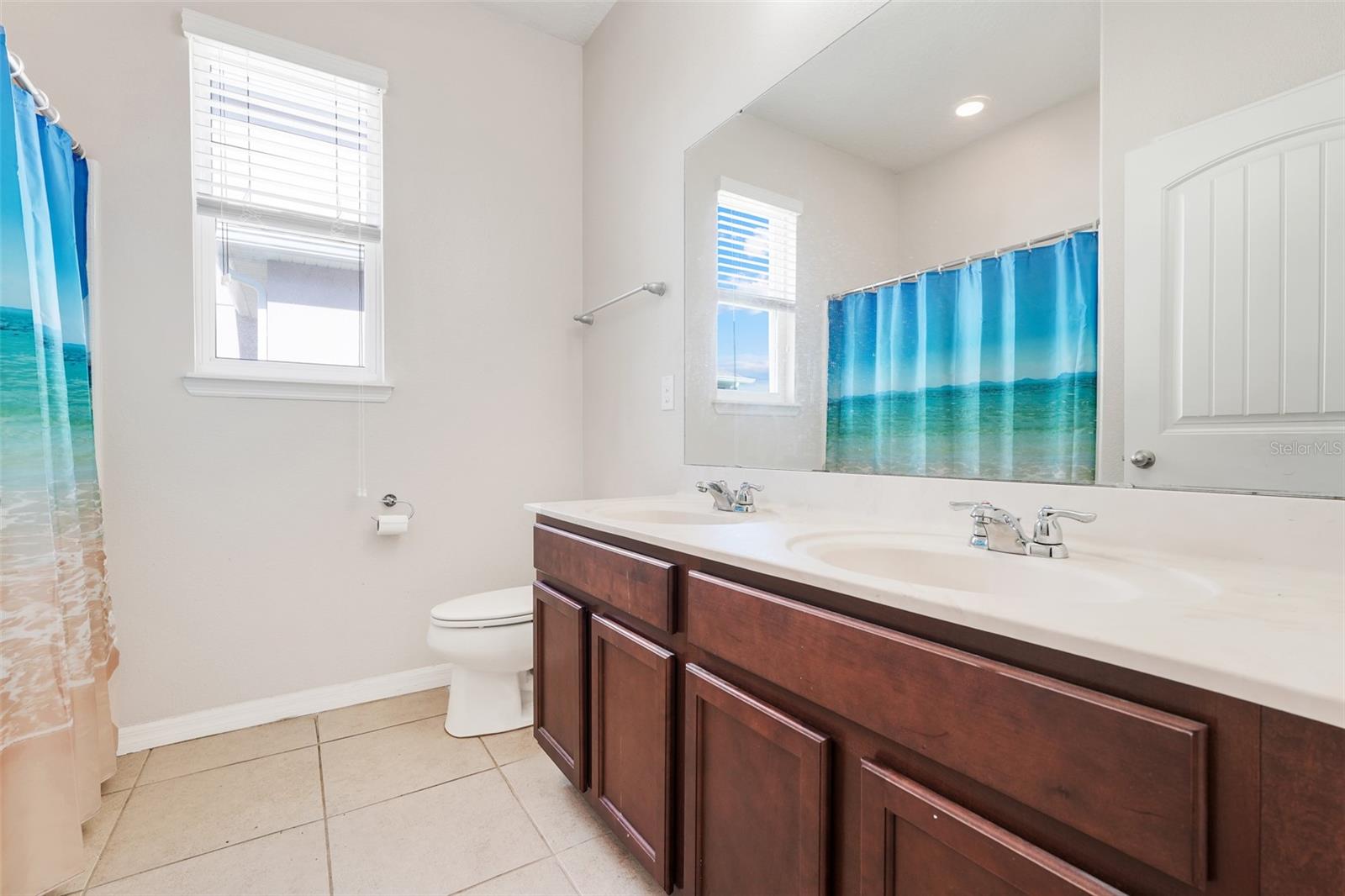 Image 23 of 36 For 13506 Silver Strand Falls Drive