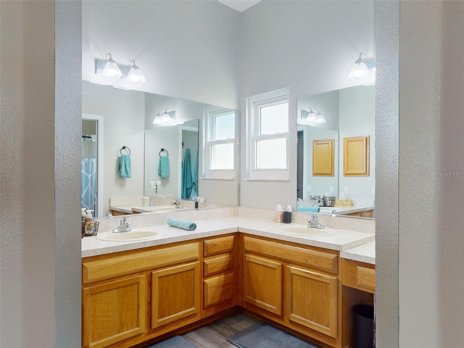 Image 22 of 56 For 714 Del Rosario Street