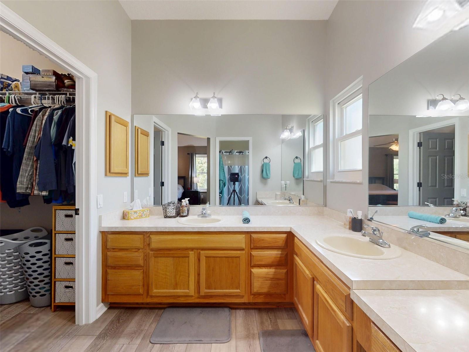 Image 27 of 56 For 714 Del Rosario Street