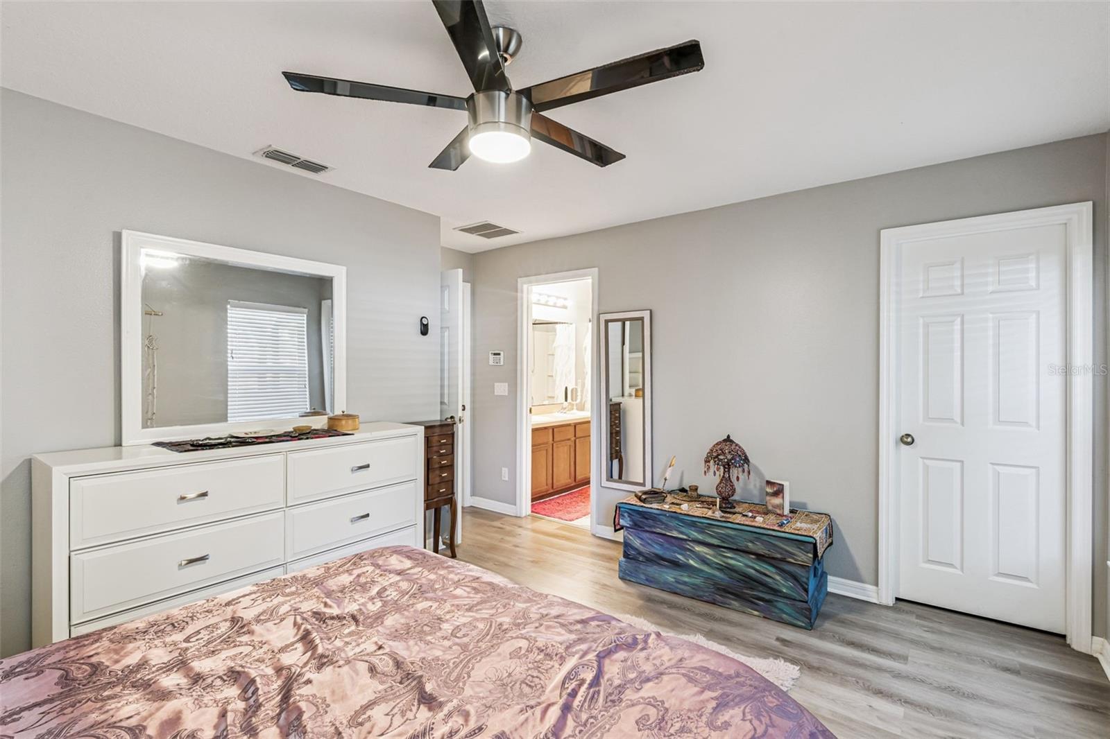 Image 11 of 21 For 2523 Martins Run