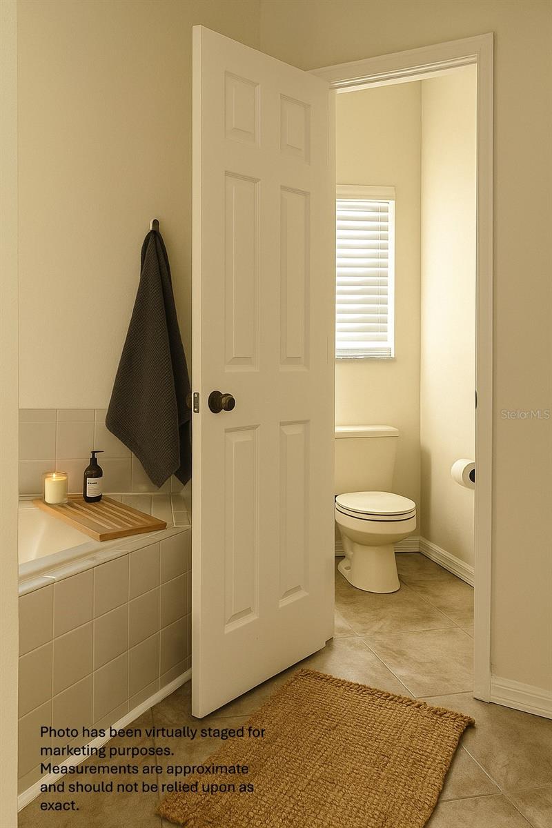 Image 10 of 13 For 402 Greenwich Court