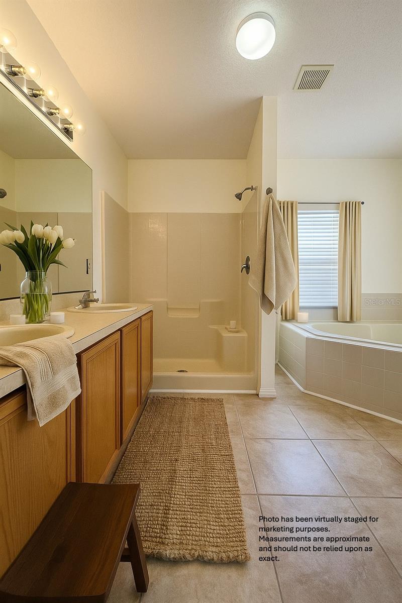 Image 9 of 13 For 402 Greenwich Court