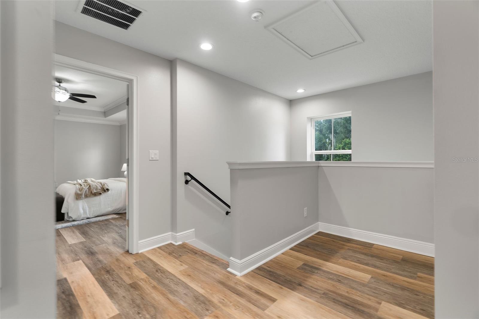 Image 12 of 25 For 730 Cordova Drive