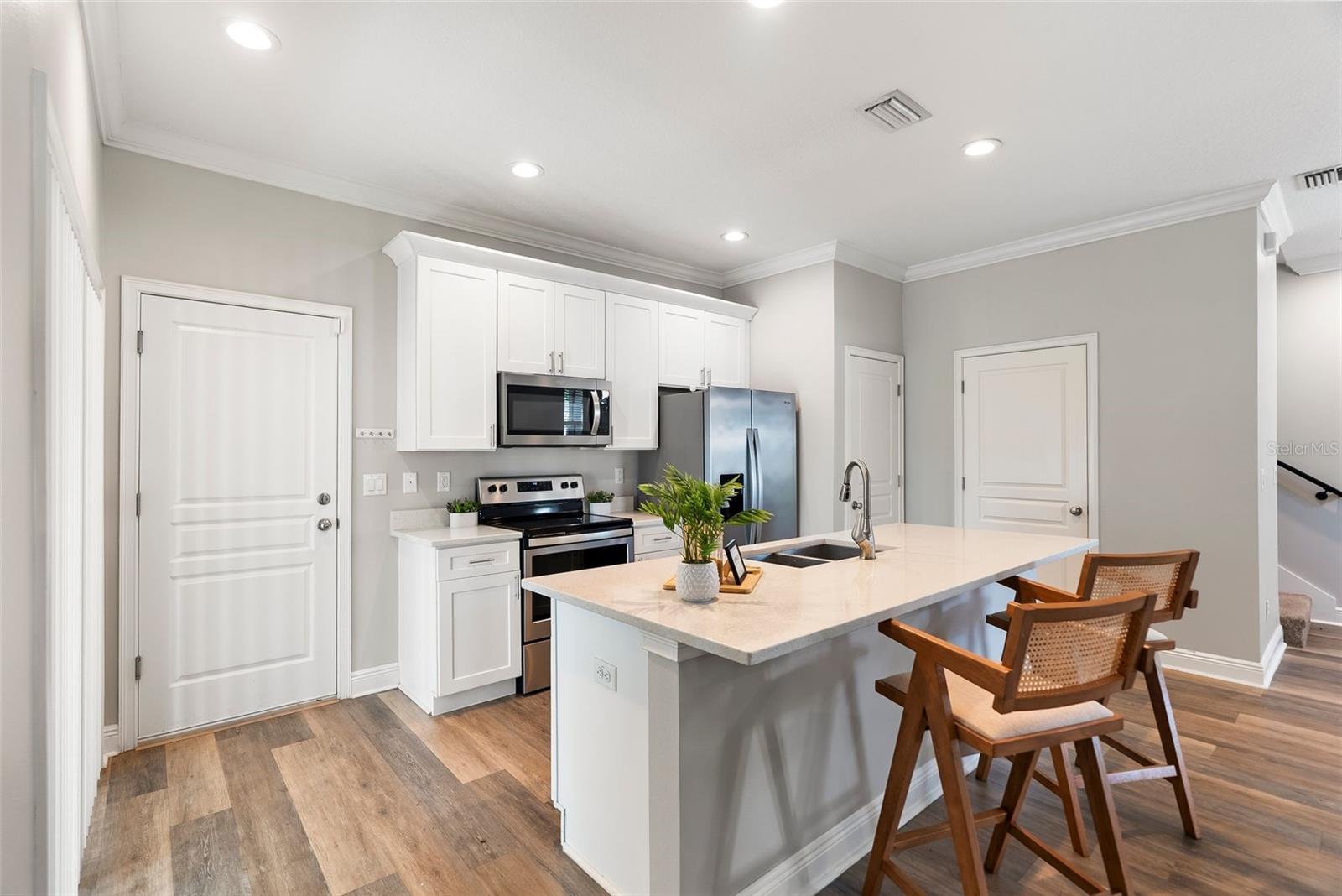 Image 6 of 25 For 730 Cordova Drive