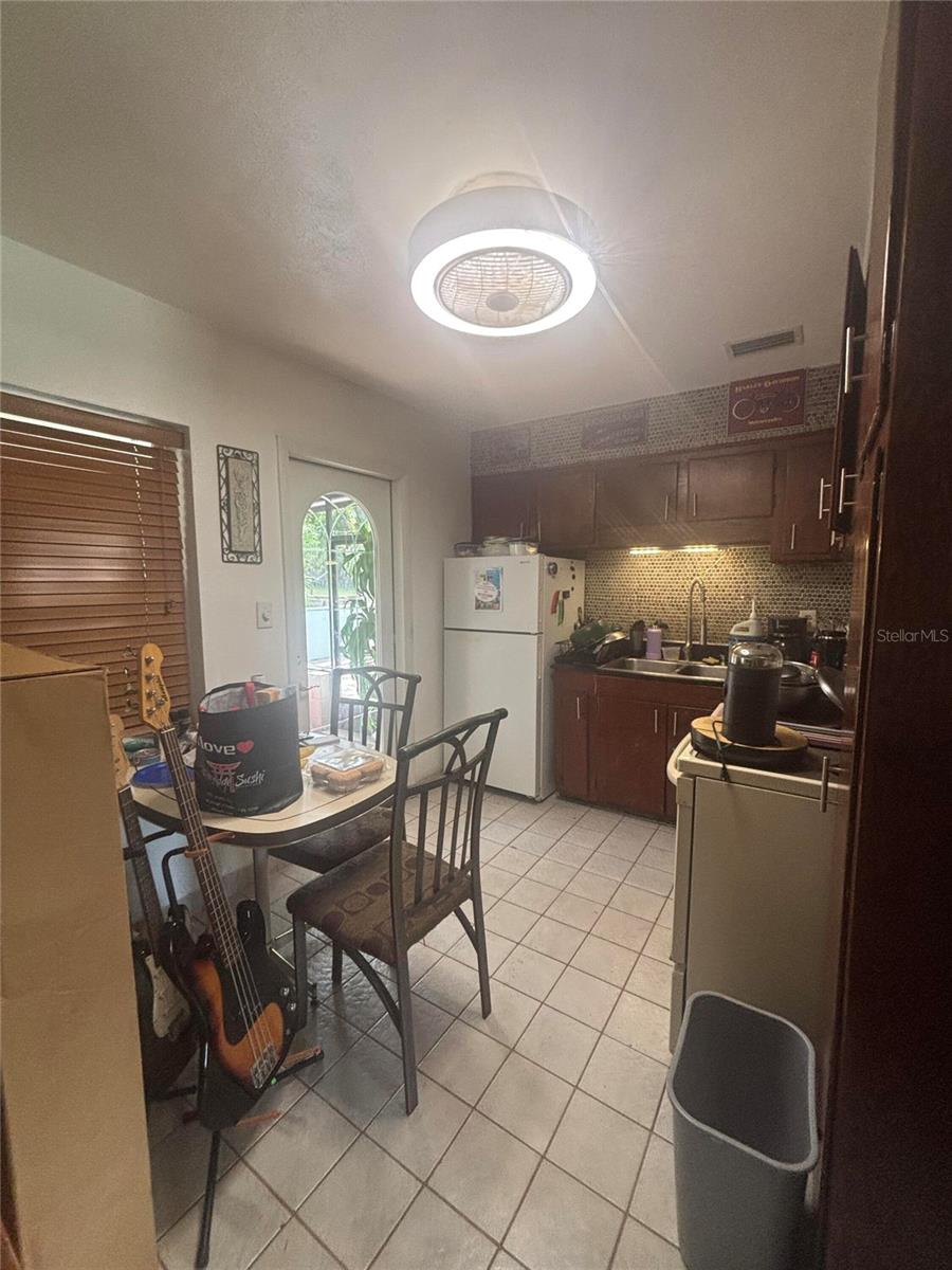 Image 5 of 9 For 1841 North Street