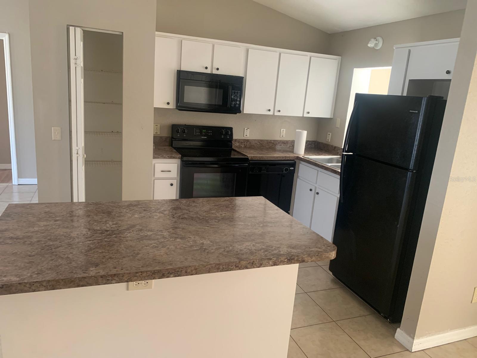 Image 5 of 11 For 254 Marion Oaks Manor