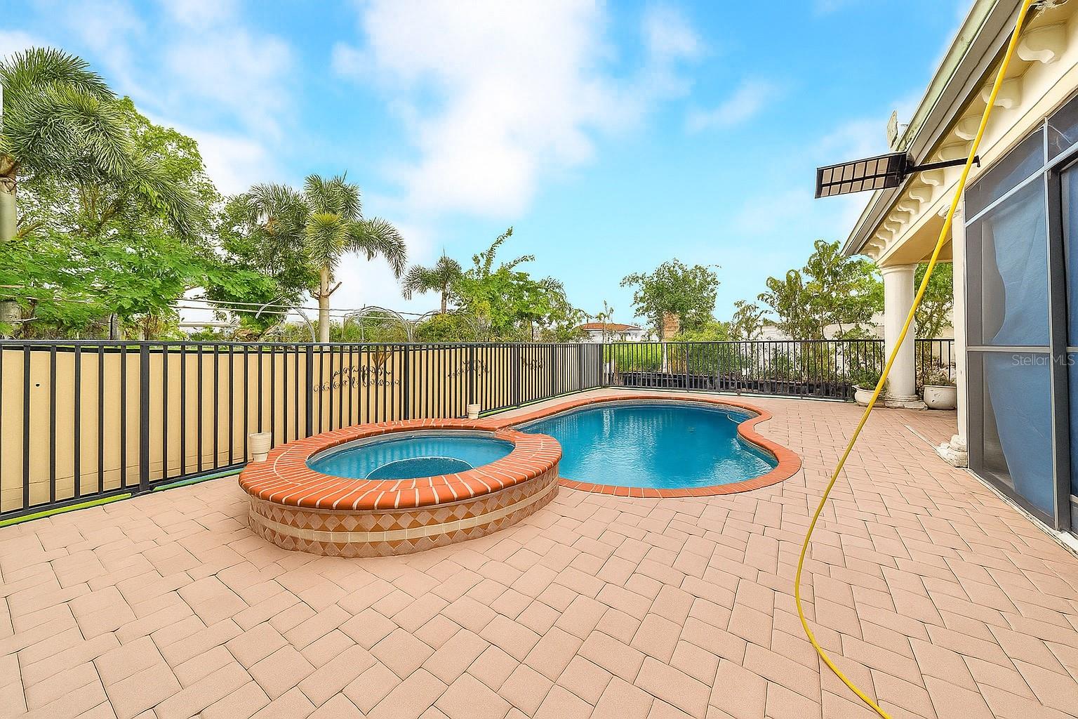 Image 28 of 39 For 20831 Copperhead Drive