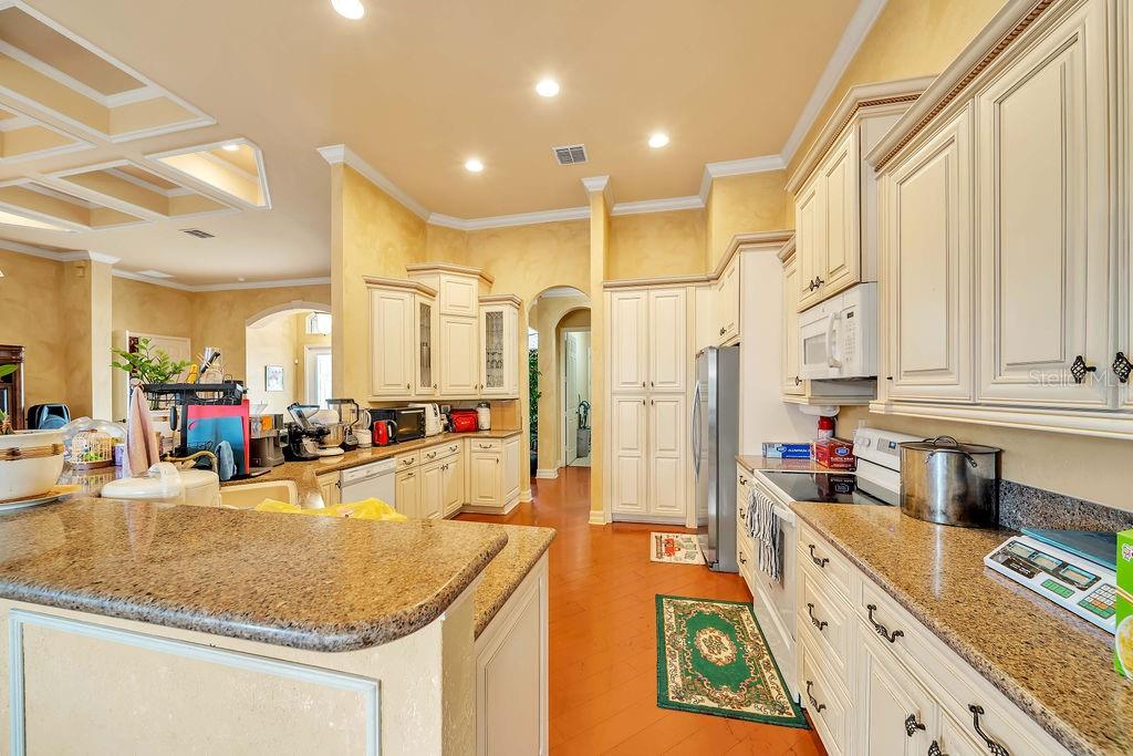 Image 9 of 39 For 20831 Copperhead Drive