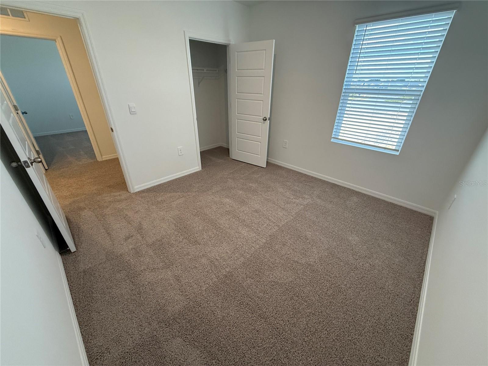 Image 17 of 32 For 4659 Ostero St