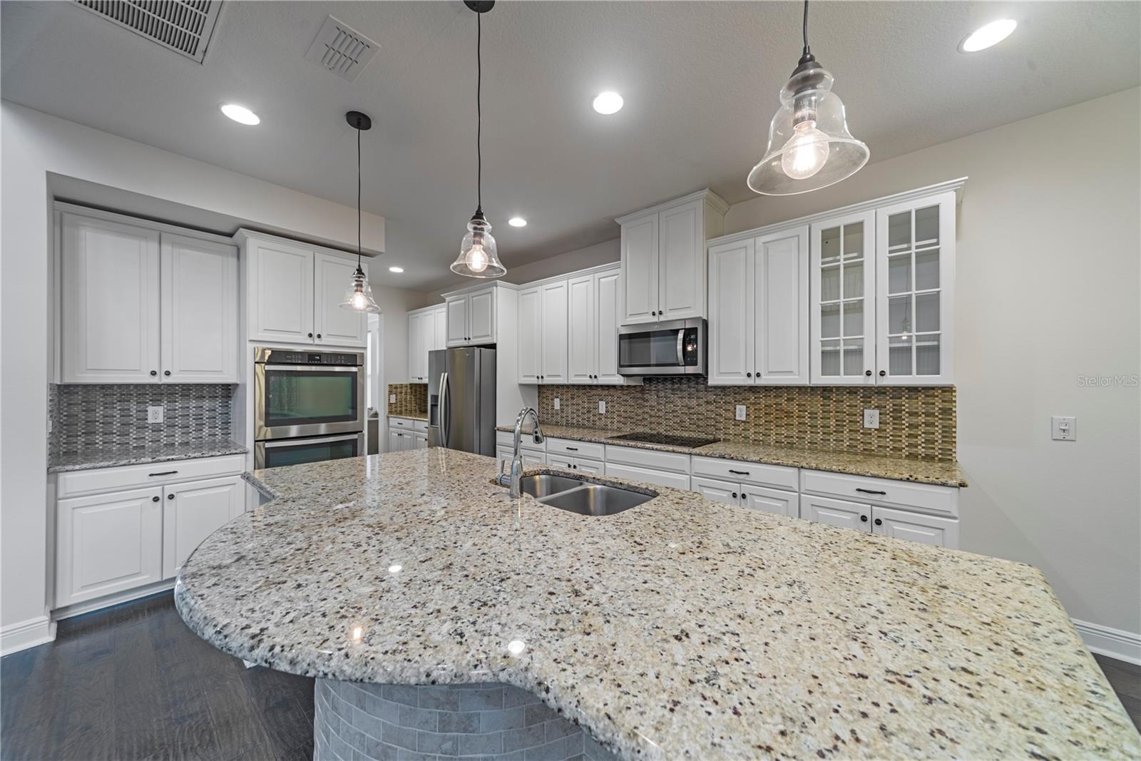 Image 16 of 44 For 9005 Reflection Pointe Drive