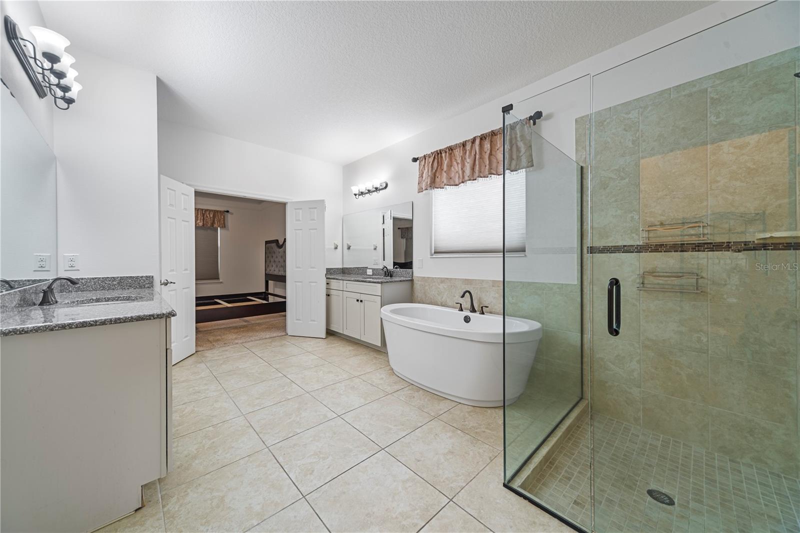 Image 19 of 44 For 9005 Reflection Pointe Drive