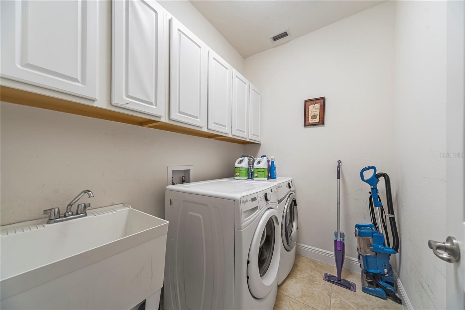 Image 25 of 44 For 9005 Reflection Pointe Drive