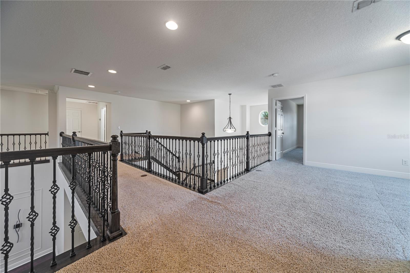 Image 28 of 44 For 9005 Reflection Pointe Drive