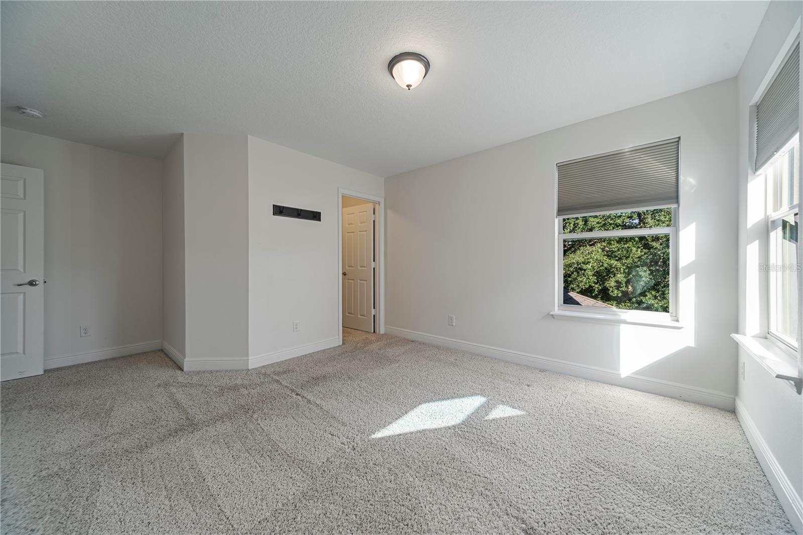 Image 33 of 44 For 9005 Reflection Pointe Drive