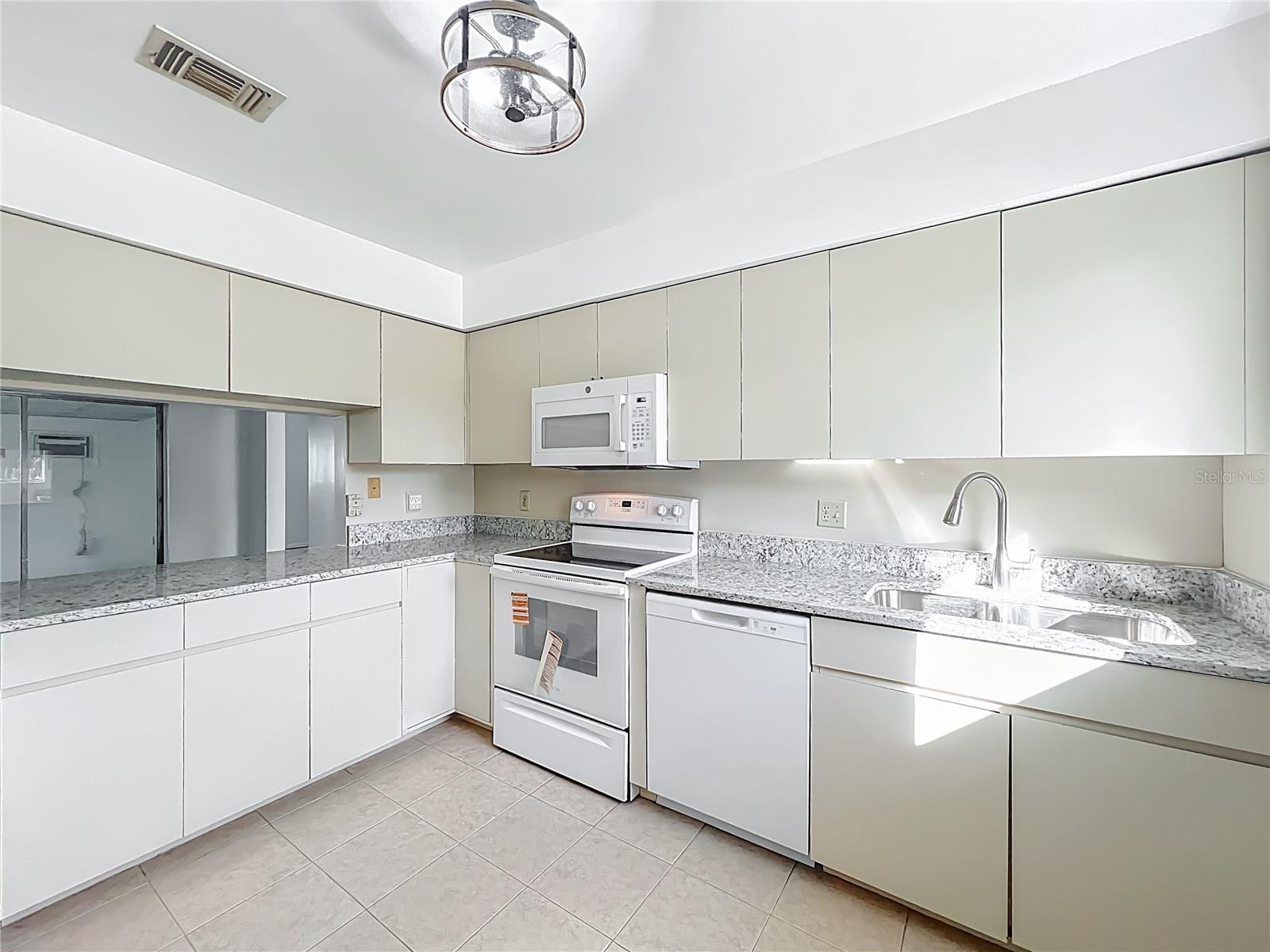 Image 16 of 55 For 5321 Williamsport Drive