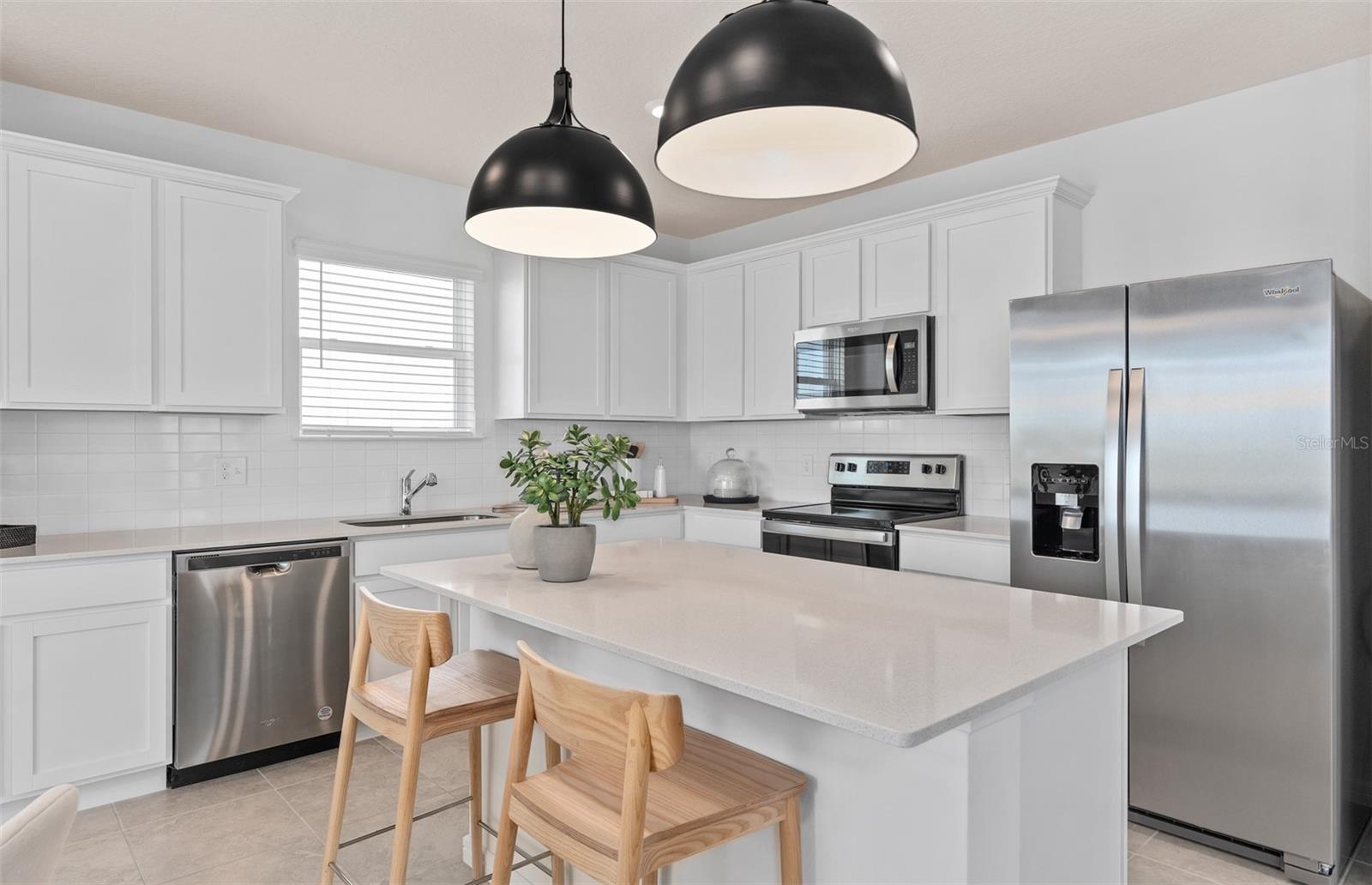 Image 6 of 18 For 3289 Ellsworth Avenue