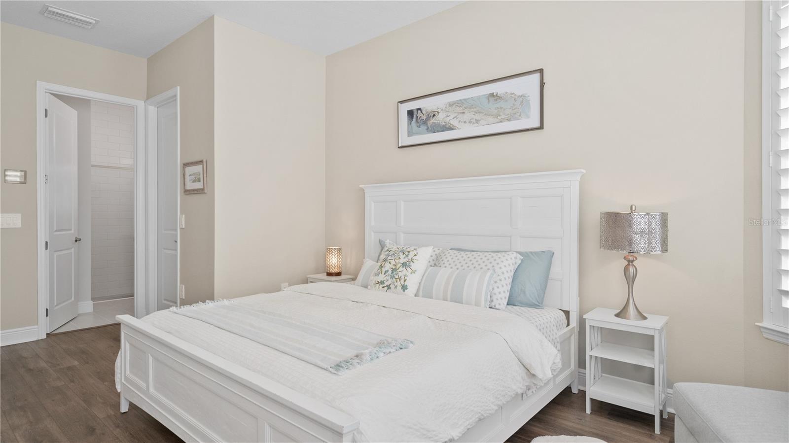 Image 32 of 99 For 2116 Limestone Trail