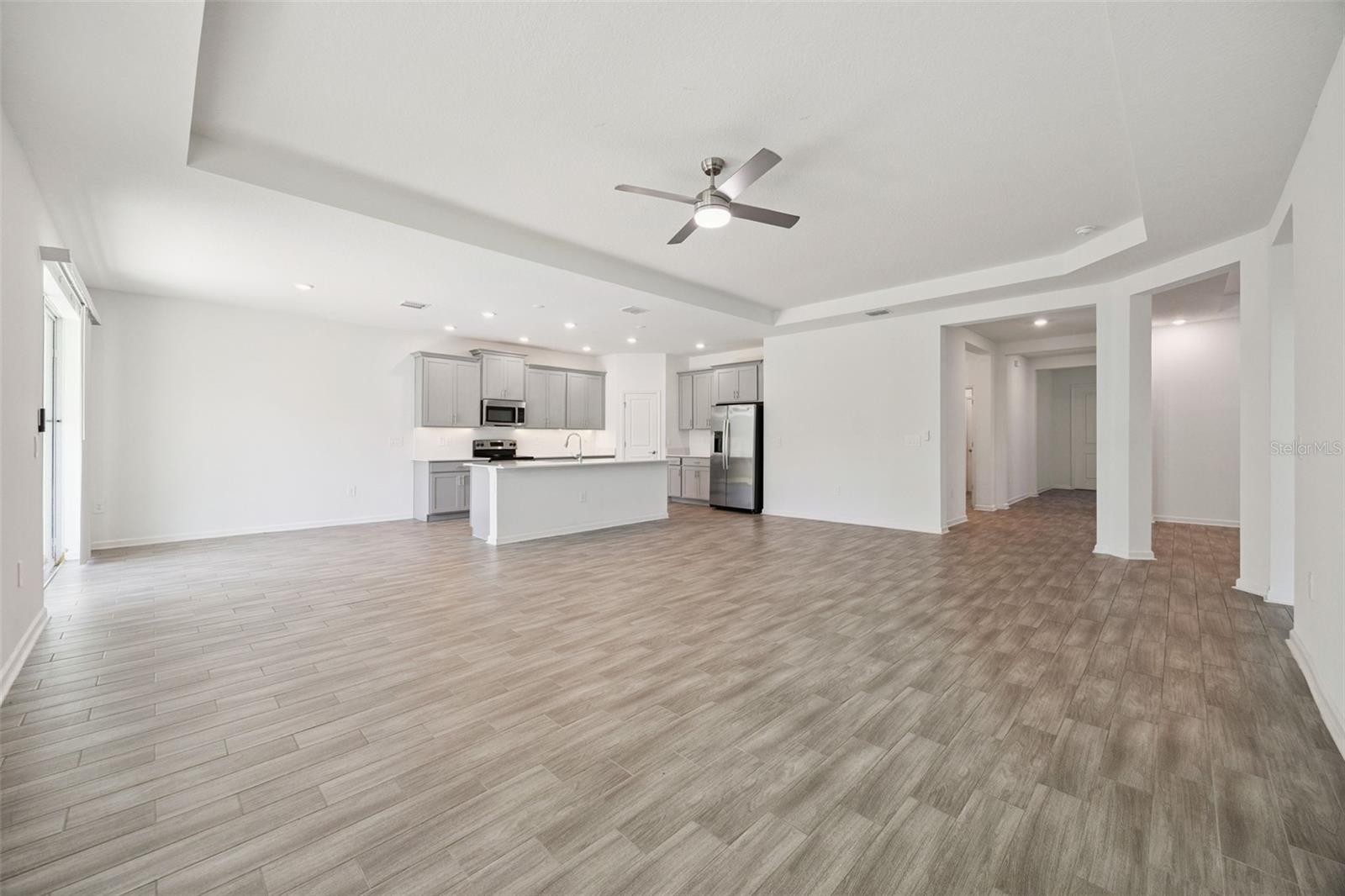 Image 10 of 41 For 6298 Lakepine Street